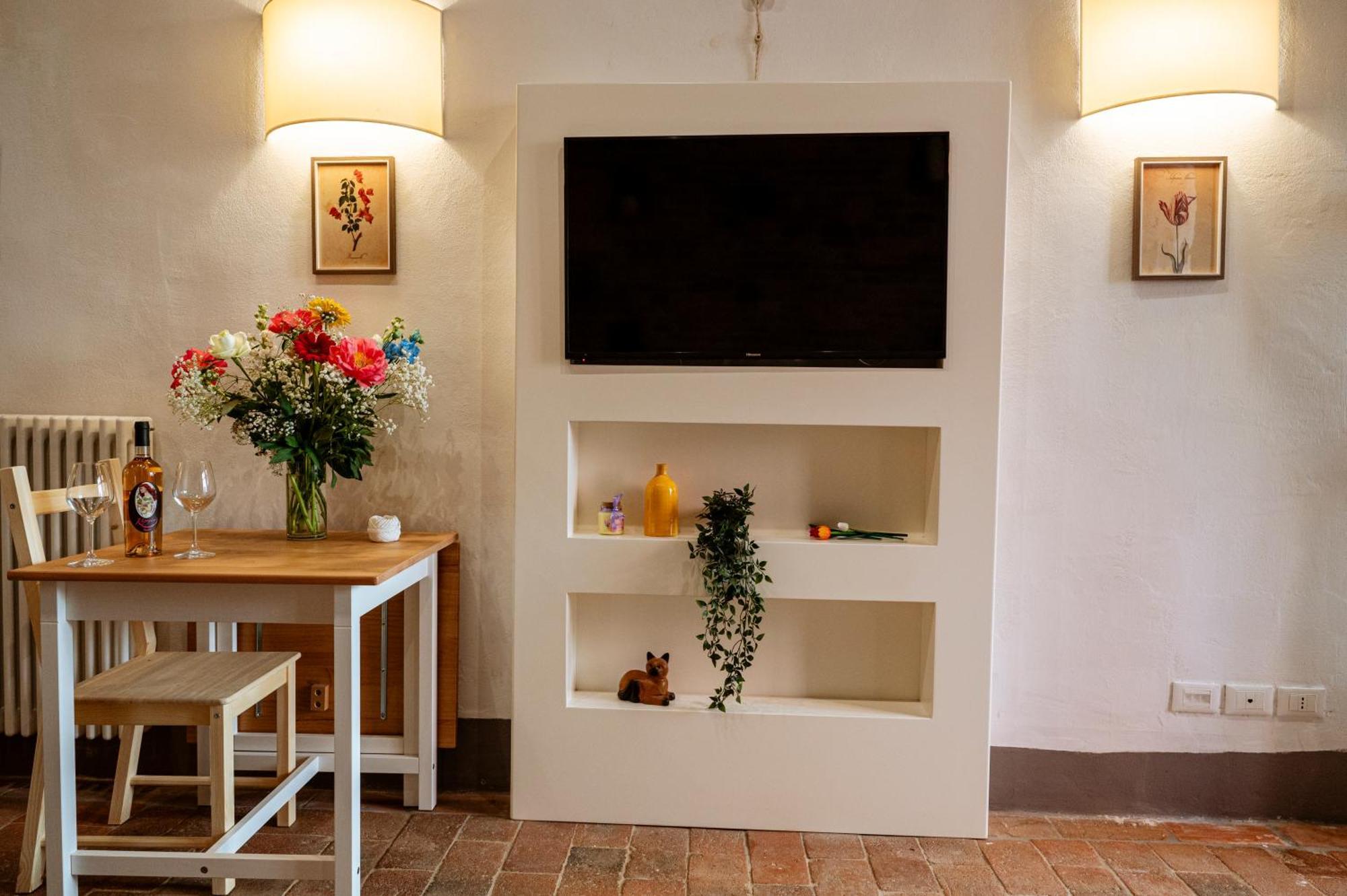 Antica Casa Dei Rassicurati Bed & Breakfast Montecarlo Exterior foto