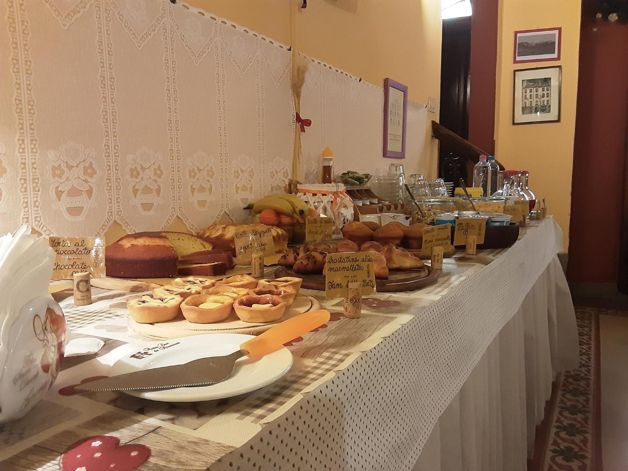 Antica Casa Dei Rassicurati Bed & Breakfast Montecarlo Exterior foto