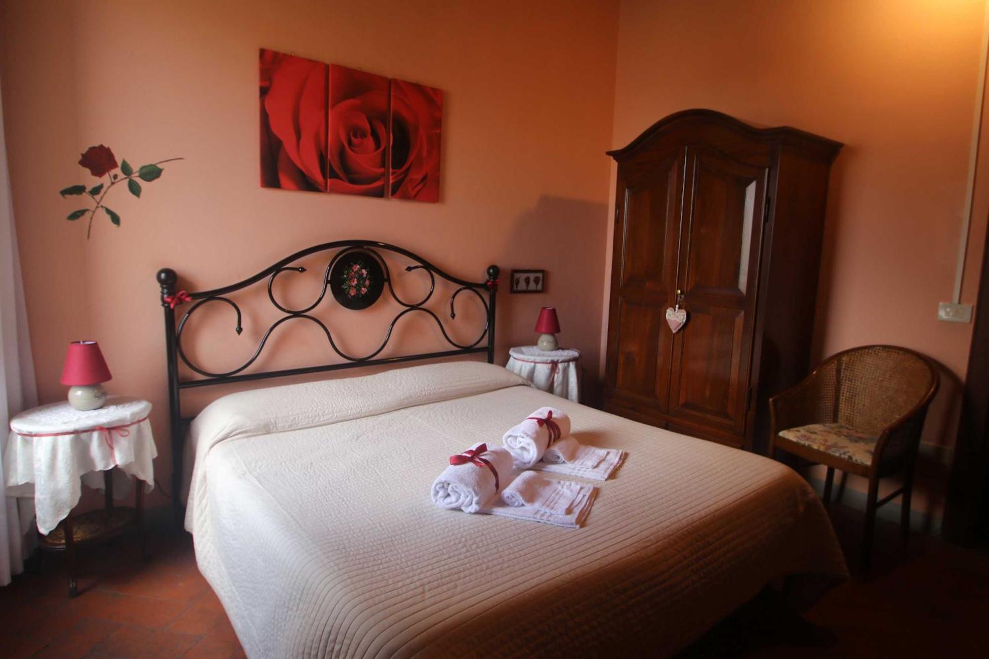 Antica Casa Dei Rassicurati Bed & Breakfast Montecarlo Exterior foto