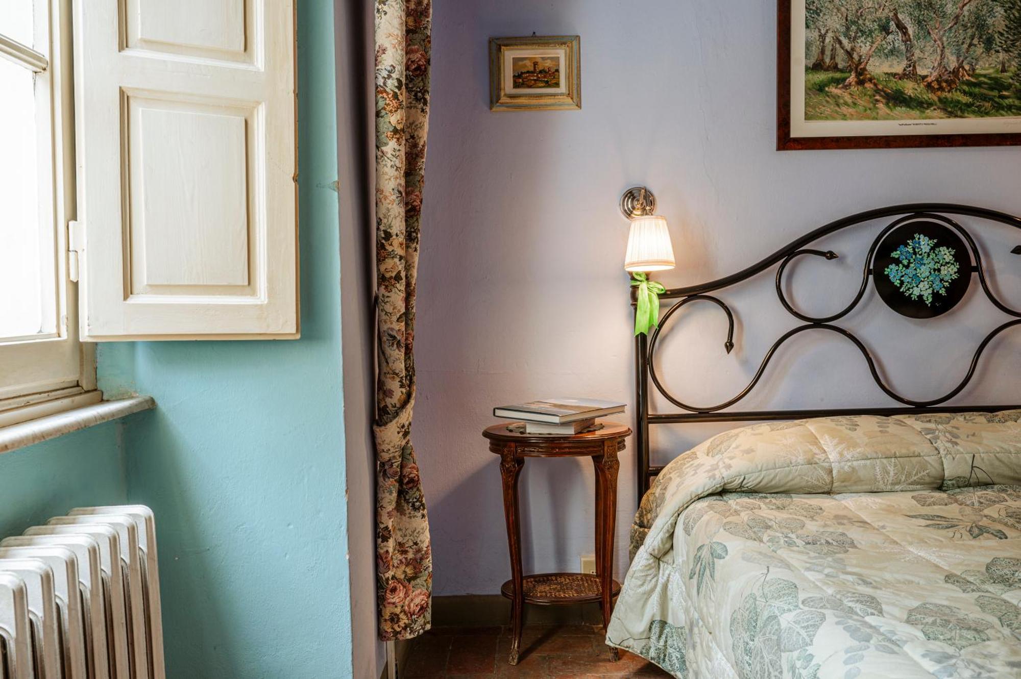 Antica Casa Dei Rassicurati Bed & Breakfast Montecarlo Exterior foto