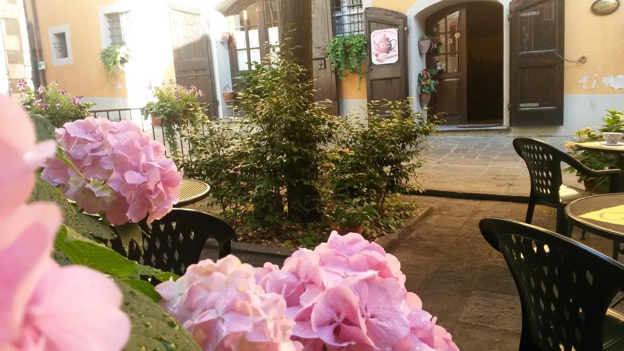 Antica Casa Dei Rassicurati Bed & Breakfast Montecarlo Exterior foto