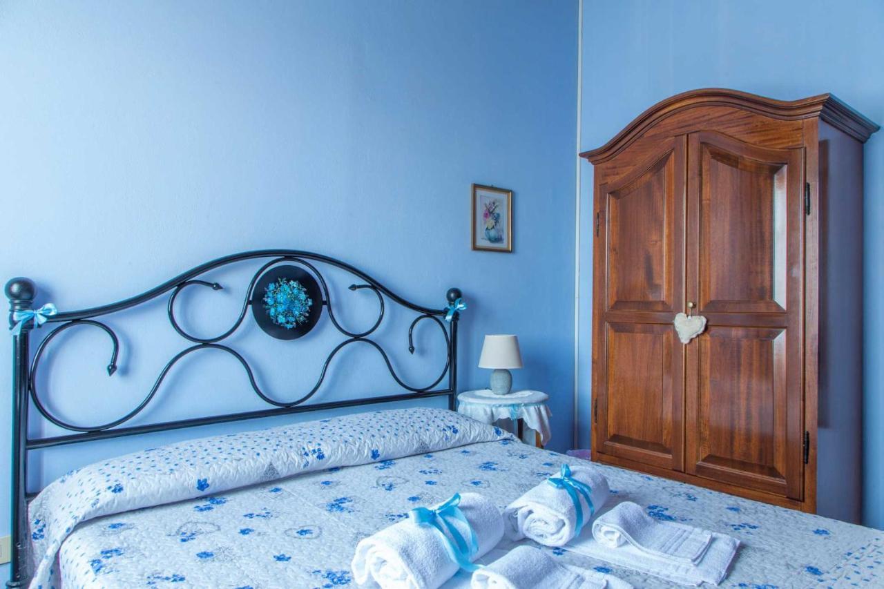 Antica Casa Dei Rassicurati Bed & Breakfast Montecarlo Exterior foto