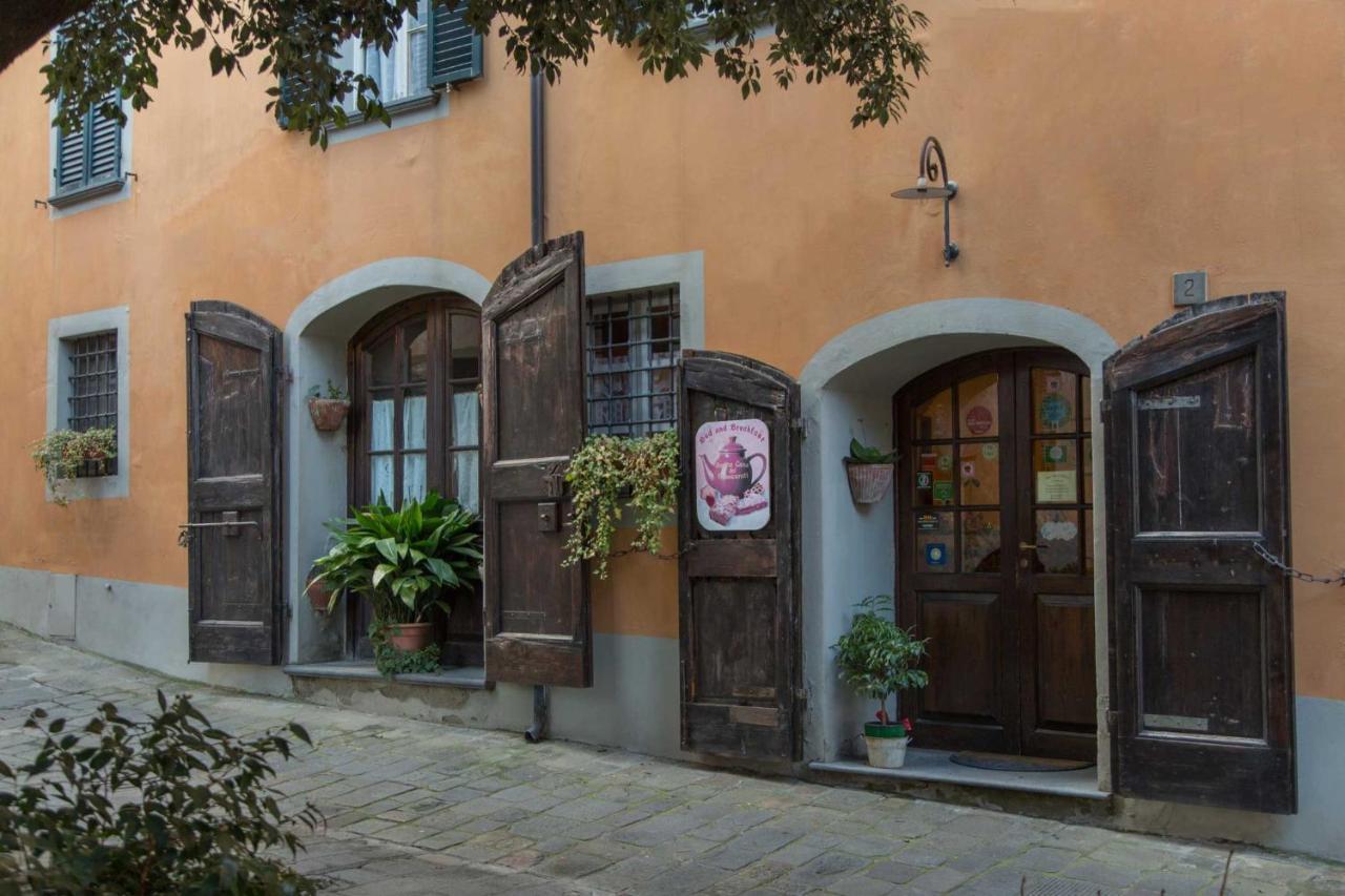 Antica Casa Dei Rassicurati Bed & Breakfast Montecarlo Exterior foto